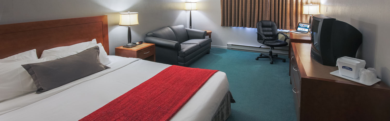 Clarion Pointe Quebec Airport Hotel Exterior photo